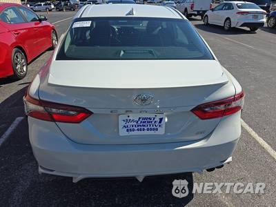 2024 Toyota Camry SE - zdjęcie 5 z 23 - miniatura