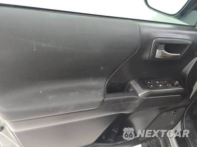 2022 Toyota Tacoma TRD Sport Crew Cab Medium Bed - zdjęcie 9 z 53 - miniatura
