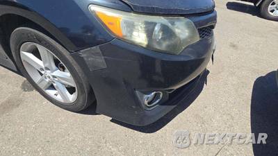2012 Toyota Camry SE - zdjęcie 18 z 44 - miniatura