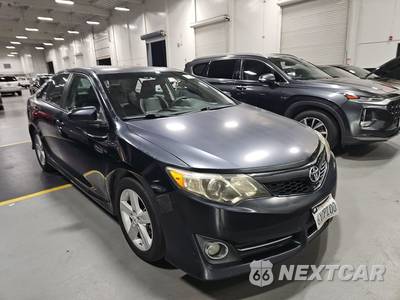 2012 Toyota Camry SE - zdjęcie 3 z 44 - miniatura