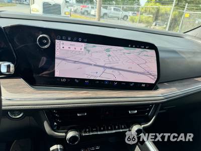 2025 Chevrolet Suburban Z71 2Z7 - zdjęcie 22 z 32 - miniatura