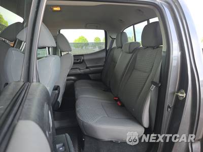 2020 Toyota Tacoma SR Crew Cab Medium Bed - zdjęcie 13 z 32 - miniatura