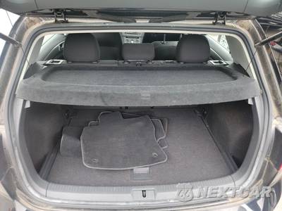 2016 Volkswagen Golf Trendline Hatchback - zdjęcie 16 z 38 - miniatura