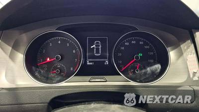 2016 Volkswagen Golf Trendline Hatchback - zdjęcie 20 z 38 - miniatura