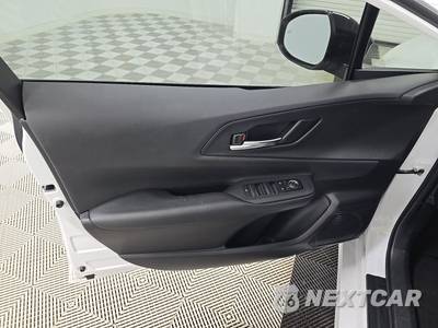 2025 Toyota Prius Nightshade - zdjęcie 9 z 19 - miniatura