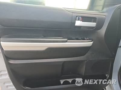 2020 Toyota Tundra SR5 Crew Cab Short Bed - zdjęcie 9 z 26 - miniatura