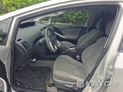 2012 Toyota Prius Two - zdjęcie 7 z 29 - miniatura