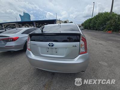 2012 Toyota Prius Two - zdjęcie 5 z 29 - miniatura