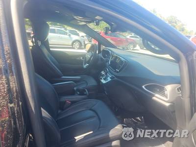 2025 Chrysler Pacifica Select 121.6" WB - zdjęcie 8 z 19 - miniatura