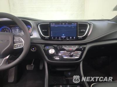 2026 Chrysler Pacifica Limited 121.6" WB - zdjęcie 11 z 26 - miniatura