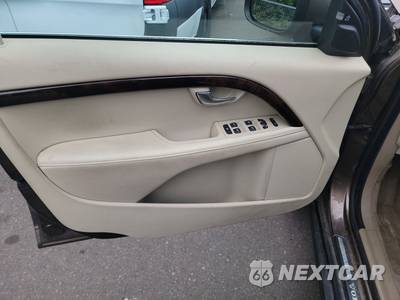 2014 Volvo XC70 T6 - zdjęcie 9 z 60 - miniatura