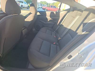 2025 Nissan Altima SV - zdjęcie 13 z 18 - miniatura