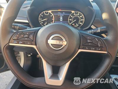 2025 Nissan Altima SV - zdjęcie 10 z 18 - miniatura