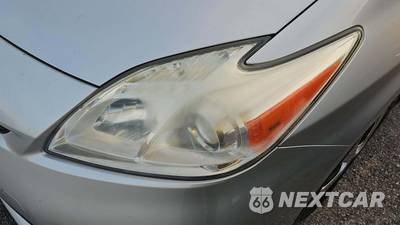 2013 Toyota Prius Three - zdjęcie 20 z 28 - miniatura