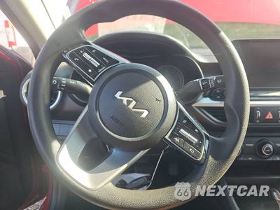 2023 Kia Forte LXS - zdjęcie 10 z 44 - miniatura