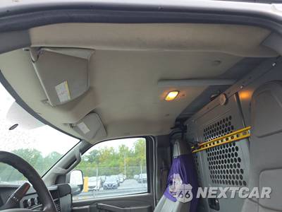 2017 Chevrolet Express 2500 Cargo Van 1WT 135.0" WB - zdjęcie 17 z 33 - miniatura