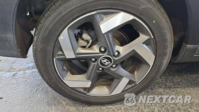 2025 Hyundai Venue SEL - zdjęcie 22 z 28 - miniatura