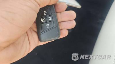 2025 Volkswagen Taos SE - zdjęcie 17 z 23 - miniatura