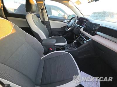 2025 Volkswagen Taos SE - zdjęcie 8 z 23 - miniatura