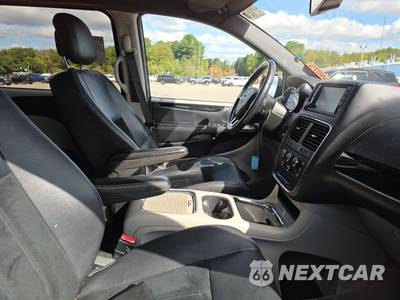 2017 Dodge Grand Caravan SXT 121.2" WB - zdjęcie 8 z 27 - miniatura