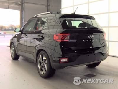 2025 Hyundai Venue SEL - zdjęcie 6 z 29 - miniatura