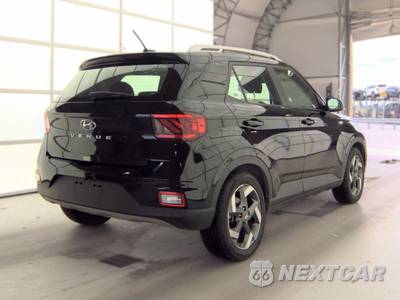 2025 Hyundai Venue SEL - zdjęcie 4 z 29 - miniatura