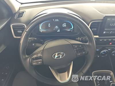 2025 Hyundai Venue SEL - zdjęcie 10 z 29 - miniatura