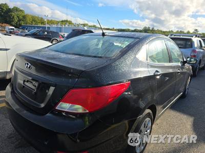 2017 Hyundai Accent SE Sedan - zdjęcie 4 z 32 - miniatura