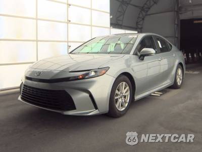 2025 Toyota Camry LE - zdjęcie 1 z 27 - miniatura