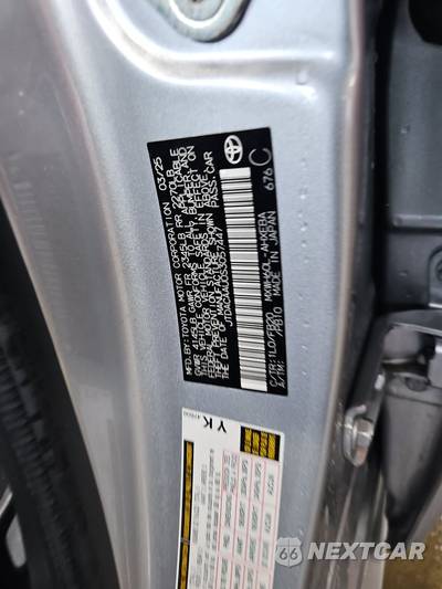 2025 Toyota Prius LE - zdjęcie 14 z 28 - miniatura