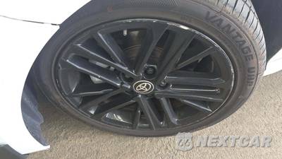 2025 Toyota Camry SE - zdjęcie 21 z 31 - miniatura