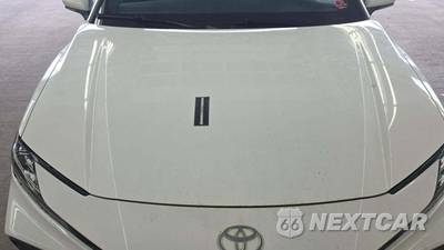 2025 Toyota Camry SE - zdjęcie 26 z 31 - miniatura