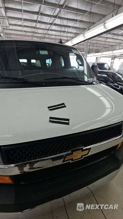 2025 Chevrolet Express 3500 Passenger Van LT 1LT 155.1" WB - zdjęcie 21 z 26 - miniatura