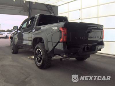 2025 Toyota Tacoma TRD Off-Road Crew Cab Medium Bed - zdjęcie 6 z 44 - miniatura
