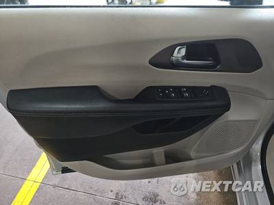 2023 Chrysler Voyager LX 121.6" WB - zdjęcie 9 z 29 - miniatura