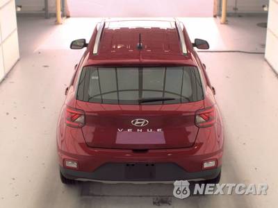 2025 Hyundai Venue SEL - zdjęcie 5 z 35 - miniatura