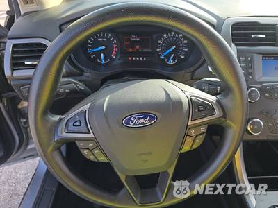 2020 Ford Fusion S - zdjęcie 10 z 36 - miniatura
