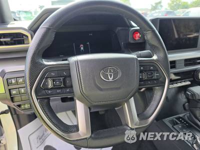 2025 Toyota Tacoma TRD Off-Road Crew Cab Medium Bed - zdjęcie 10 z 34 - miniatura