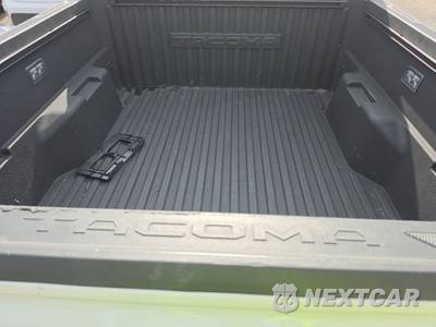 2025 Toyota Tacoma TRD Off-Road Crew Cab Medium Bed - zdjęcie 16 z 34 - miniatura
