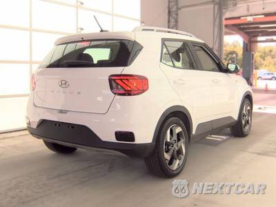 2025 Hyundai Venue SEL - zdjęcie 4 z 27 - miniatura