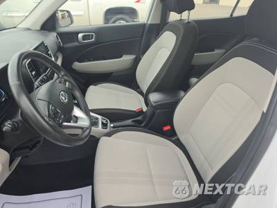 2025 Hyundai Venue SEL - zdjęcie 7 z 27 - miniatura