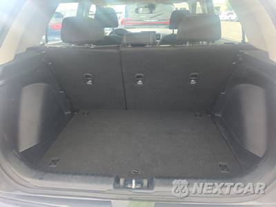 2025 Hyundai Venue SEL - zdjęcie 16 z 31 - miniatura
