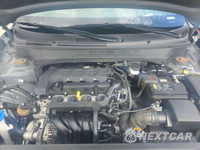 2025 Hyundai Venue SEL - zdjęcie 15 z 31 - miniatura