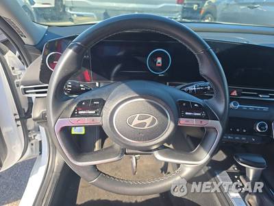 2025 Hyundai Elantra SEL Convenience - zdjęcie 10 z 21 - miniatura