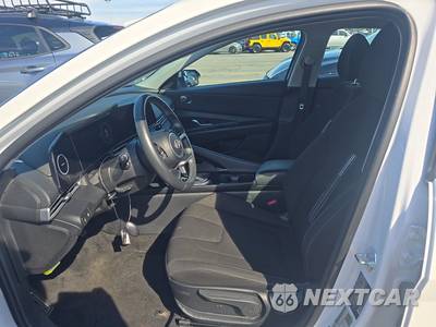 2025 Hyundai Elantra SEL Convenience - zdjęcie 7 z 21 - miniatura