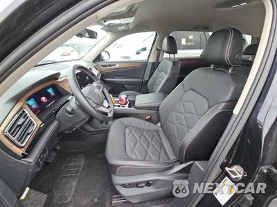 2025 Volkswagen Atlas 2.0T SE w/Technology - zdjęcie 7 z 30 - miniatura