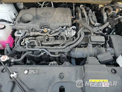 2025 Toyota Sienna LE 8-Passenger 120.5" WB - zdjęcie 16 z 27 - miniatura