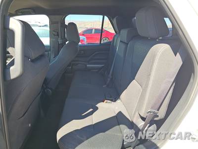 2025 Toyota 4Runner SR5 - zdjęcie 13 z 21 - miniatura