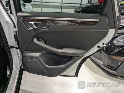 2020 Porsche Macan S - zdjęcie 48 z 68 - miniatura