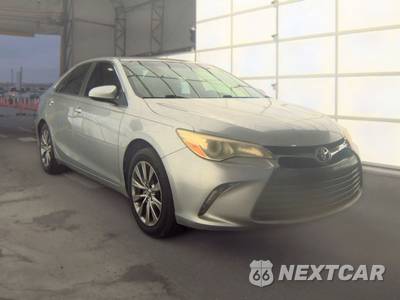 2015 Toyota Camry XLE - zdjęcie 3 z 30 - miniatura